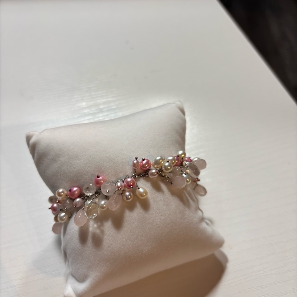 Breast cancer awareness bracelet